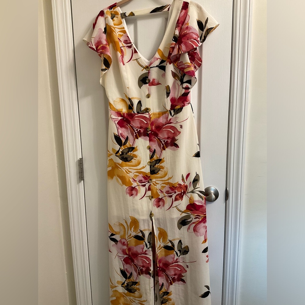 Woman’s maxi dress floral size small